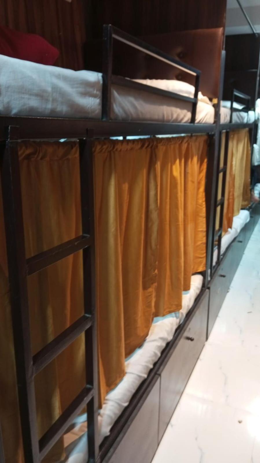 فندق Golden View Dormitory مومباي المظهر الخارجي الصورة