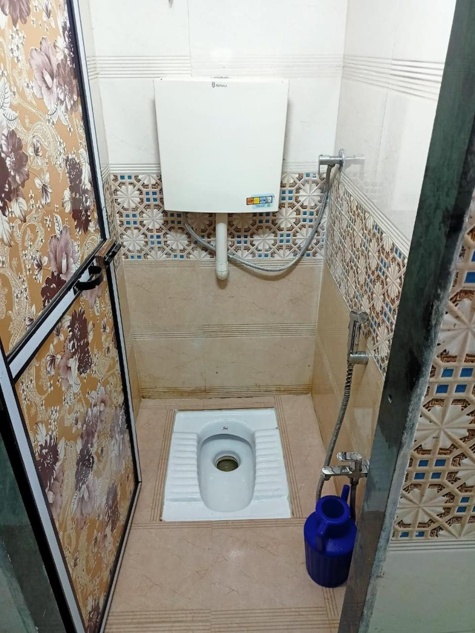 فندق Golden View Dormitory مومباي المظهر الخارجي الصورة