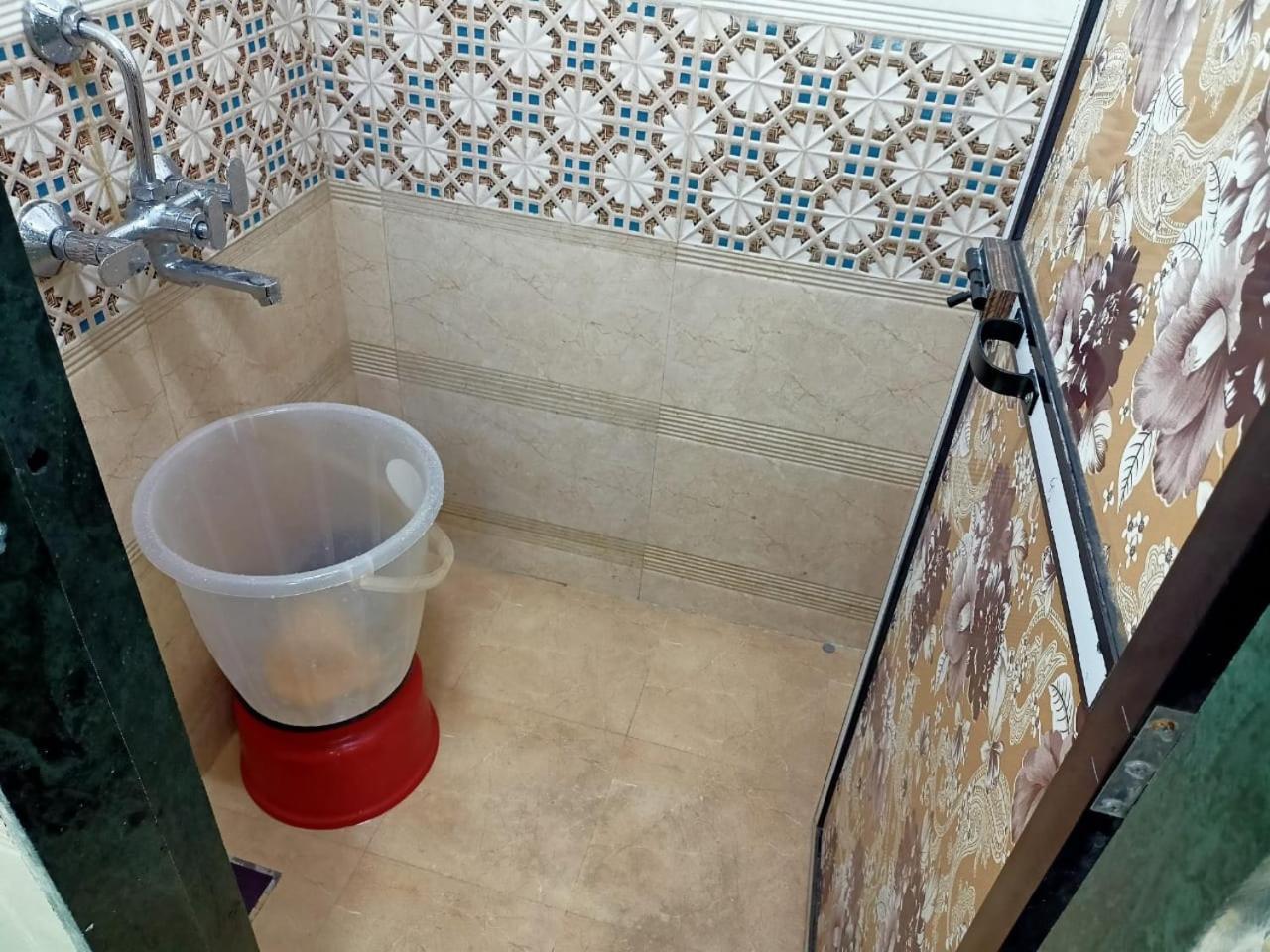 فندق Golden View Dormitory مومباي المظهر الخارجي الصورة