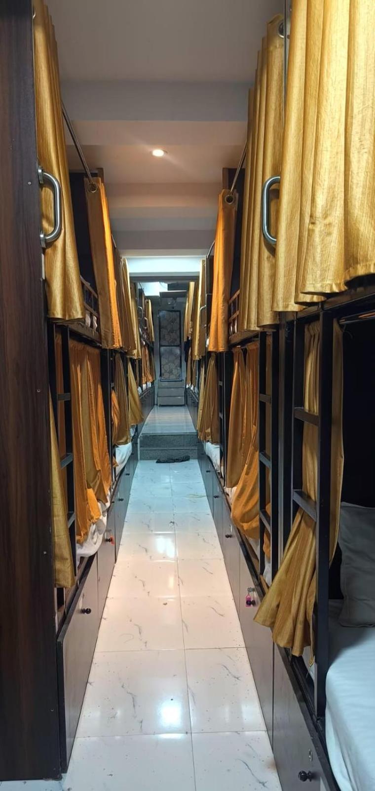 فندق Golden View Dormitory مومباي المظهر الخارجي الصورة